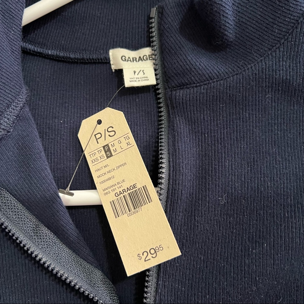 *NWT* GARAGE HALF ZIP - DARK BLUE SIZE SMALL - Picture 5 of 5